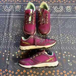 Merrell child Ultalight Low size 1.5 Medium/Regular and 2 Wide